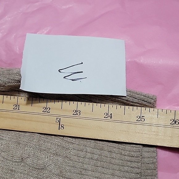 New Express 100% Cashmere Cable Knit Sweater Ribbed Hem Trim Hot Red - Picture 6 of 8